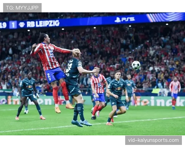 聚焦:马德里街头球迷抗议西甲联盟将部分比赛安排于北美下午时段开赛 聚焦:马德里街头球迷抗议西甲联盟将部分比赛安排于北美下午时段开赛